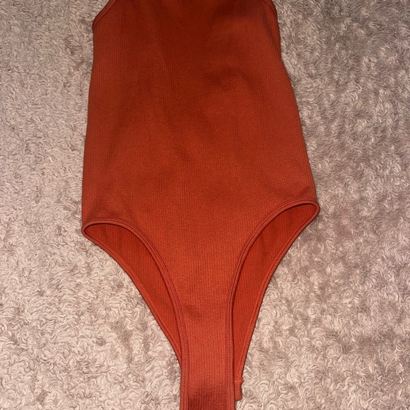 Women's Ribbed body suit- Rust - Picture 6 of 7